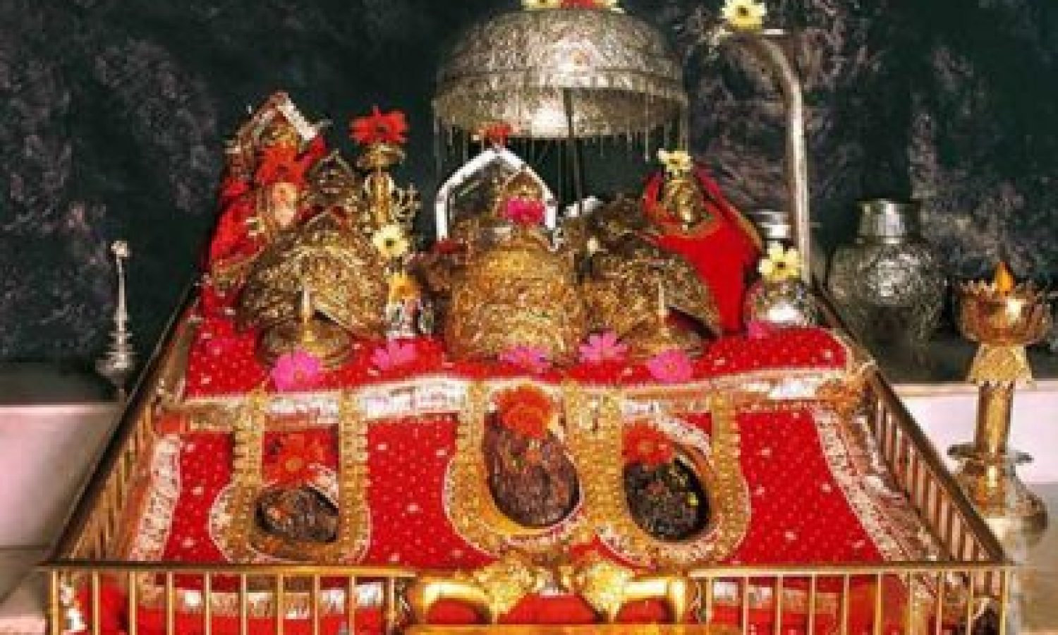 maa-vaishno-devi-darshan-p8wavda2bhceklupnmyxll06zbbiau5xqgub3hf3vy